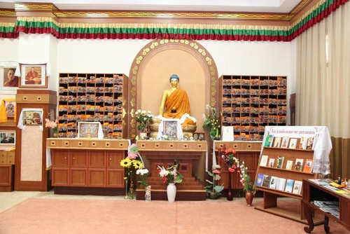 Книжные сокровища буддийской библиотеки