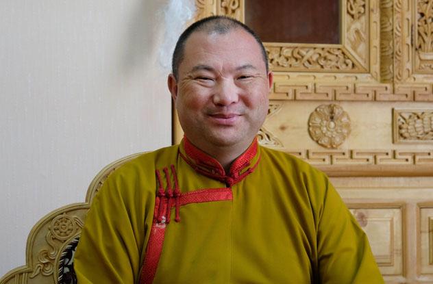 Поздравление Шаджин Ламы Калмыкии Тэло Тулку Ринпоче, посвященное Дню народного единства