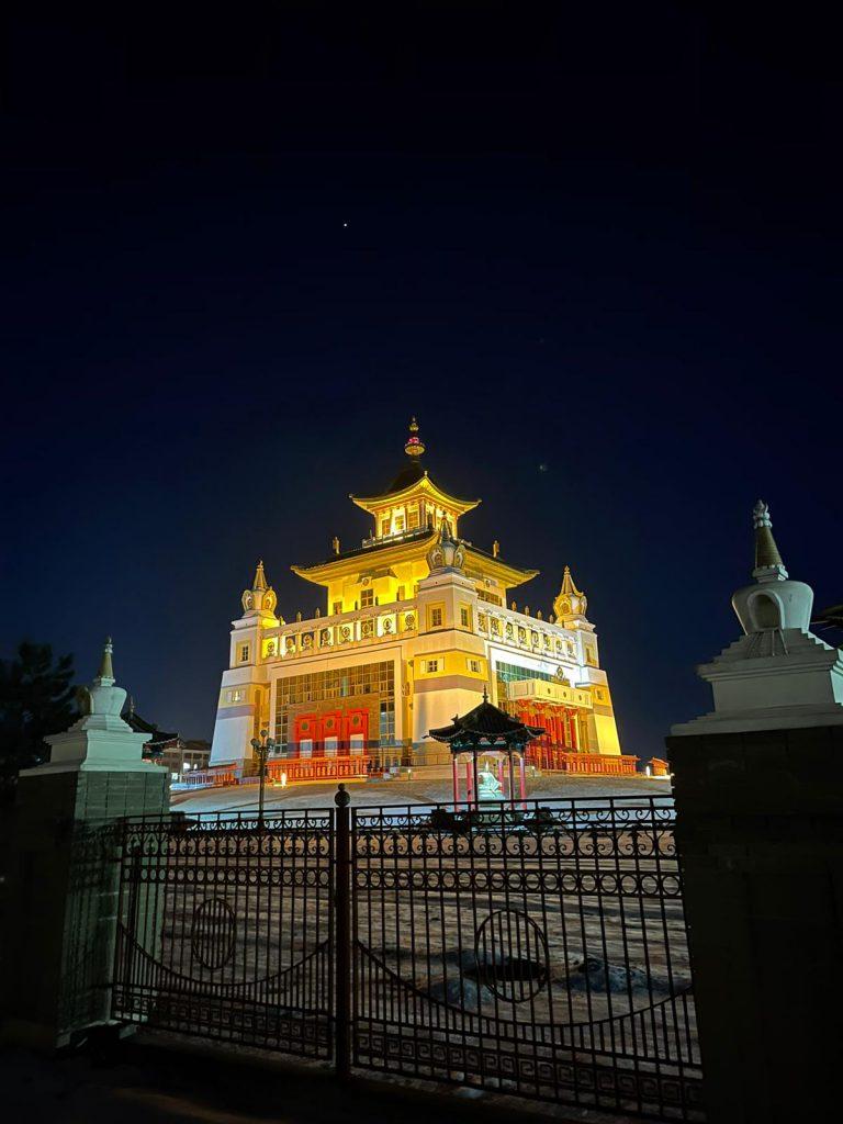 Завтра 27 декабря отмечается 15 летний юбилей с момента строительства Центрального Хурула «Золотая обитель Будды Шакьямуни»