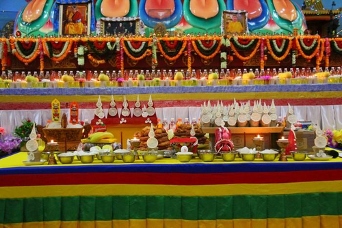 В Центральном хуруле Калмыкии прошел молебен, посвященный национальному празднику Цаган сар