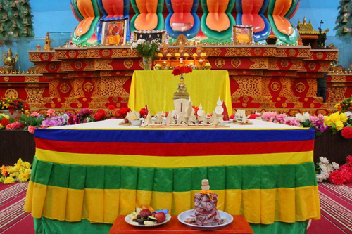 В Центральном хуруле Калмыкии прошел ритуал «Билгин зүркнә үүднәс шулмс хәрүлх йосн»