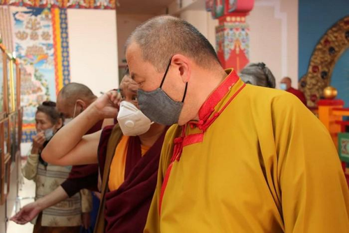 Фотовыставка «Развитие буддизма в Калмыкии» открылась в Центральном хуруле