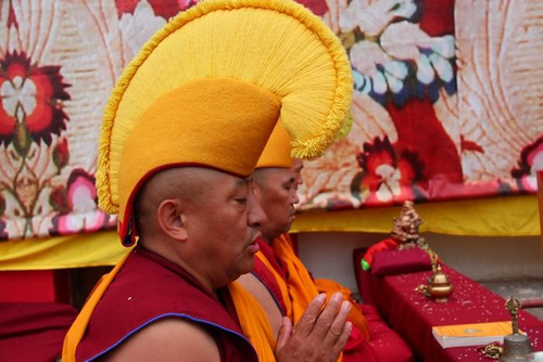 В Калмыкии отметили День рождения Будды Шакьямуни