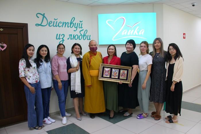 Шаджин-лама Калмыкии Тэло Тулку Ринпоче посетил студию личностного роста «Чайка»
