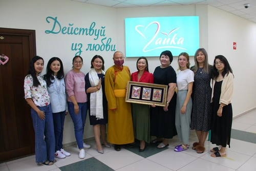 Шаджин-лама Калмыкии Тэло Тулку Ринпоче посетил студию личностного роста «Чайка»