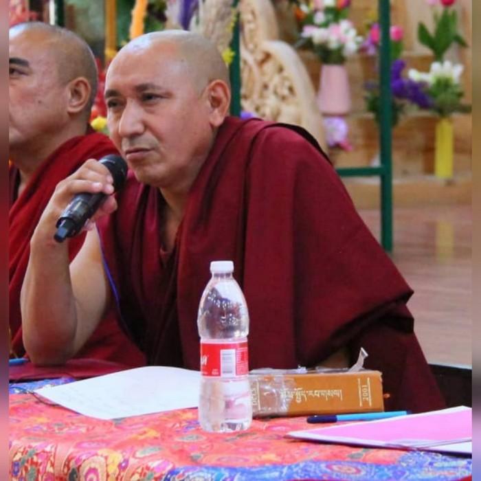 Геше Тензин Тинлей дарует Учение