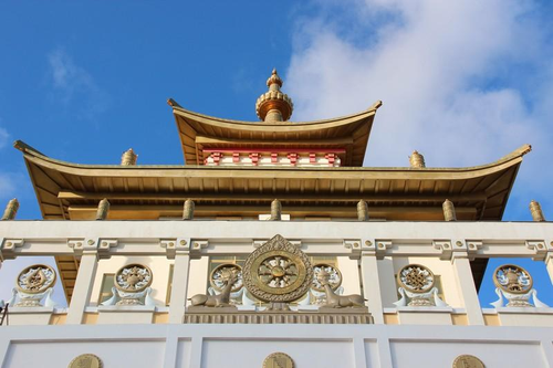 Центральный хурул Калмыкии «Золотая обитель Будды Шакьямуни» возобновляет работу в обычном режиме