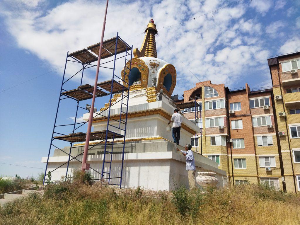 Скоро мы увидим обновленную Ступу Просветления в 9-м микрорайоне Элисты