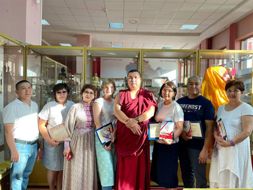 Заслуги как причина счастья и процветания