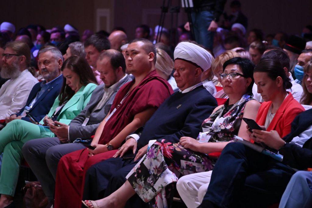 Для гармоничного развития многообразного российского общества