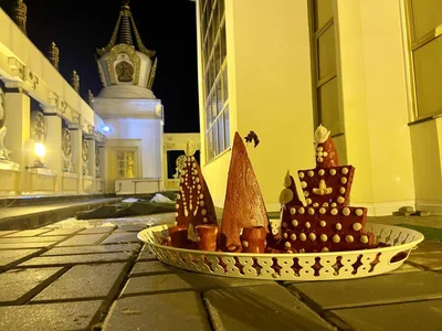 «Цогт Окн Теңгрин шинин бальң өргх йосн».