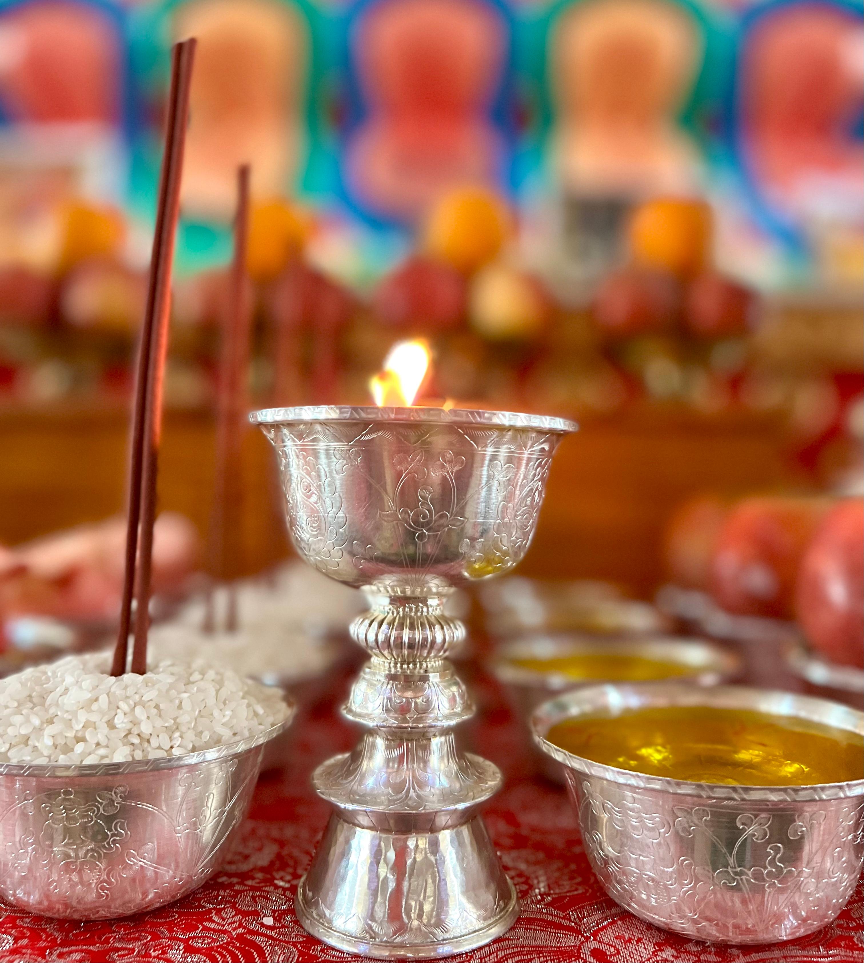 С 20 мая начнется священный для всех буддистов месяц Үрс сар