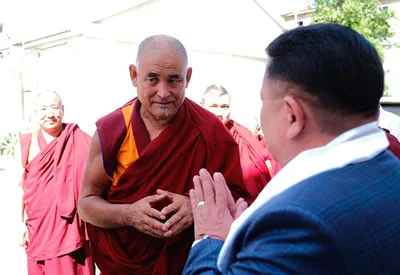 Рабочий визит настоятеля монастыря Дрепунг Гоманг в Калмыкии продолжается