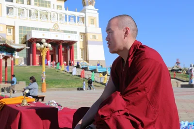 Продолжаем рубрику «Хурул в лицах», в объективе - гецул Санал Манджиев