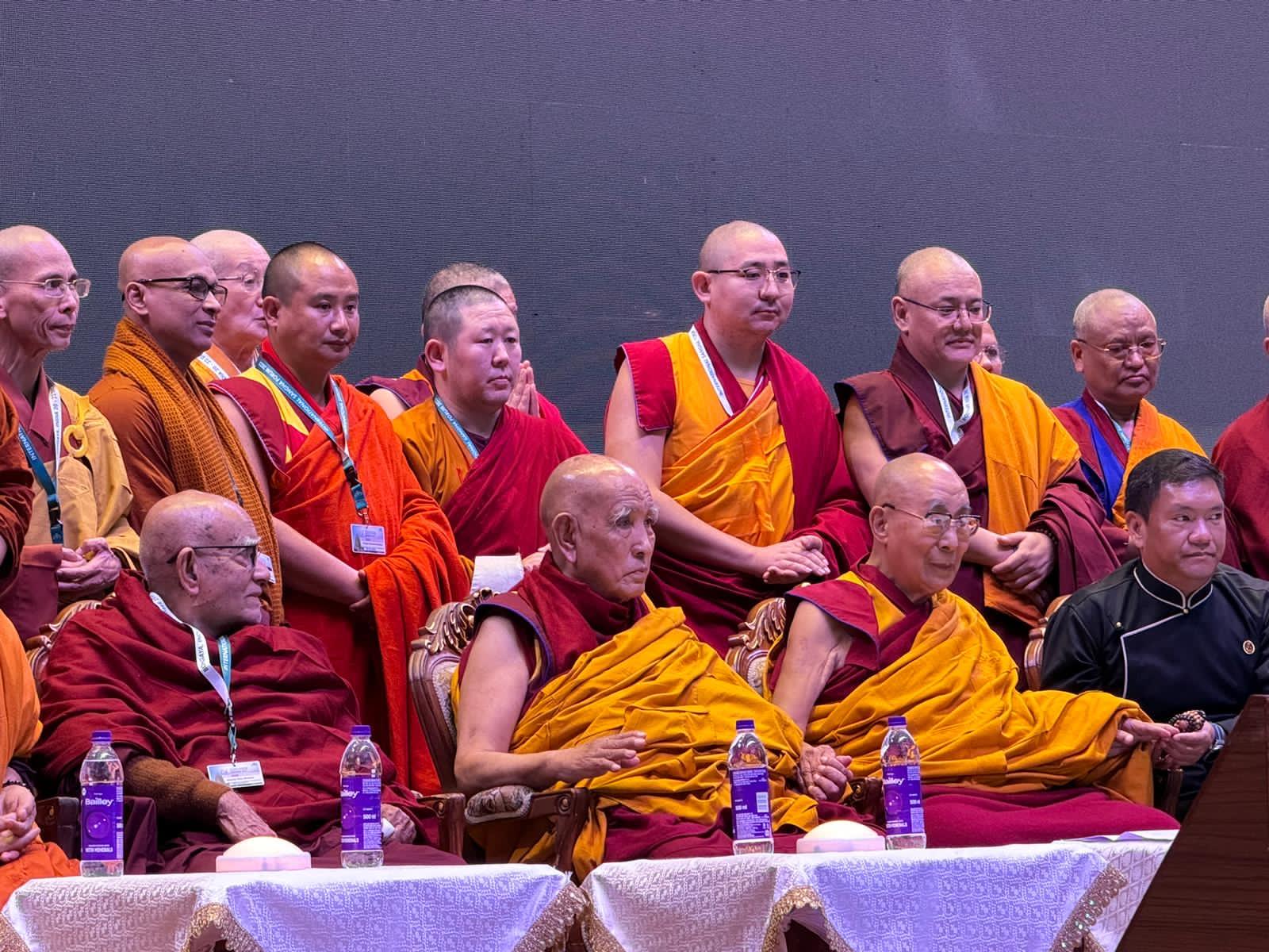 Шаджин лама Калмыкии принимает участие в международном форуме в Бодхгае