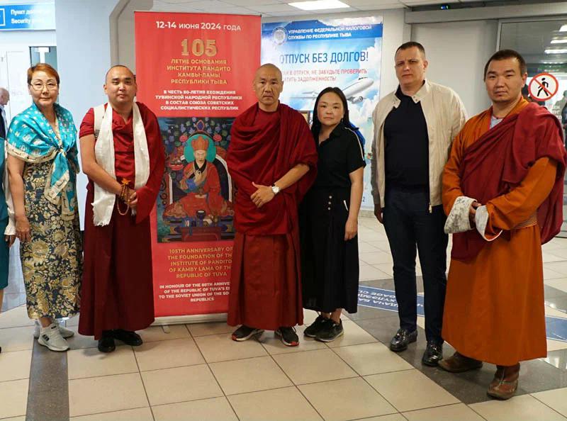 Представители калмыцкого духовенства принимают участие в праздновании 105-летия учреждения института верховного ламы в Тыве