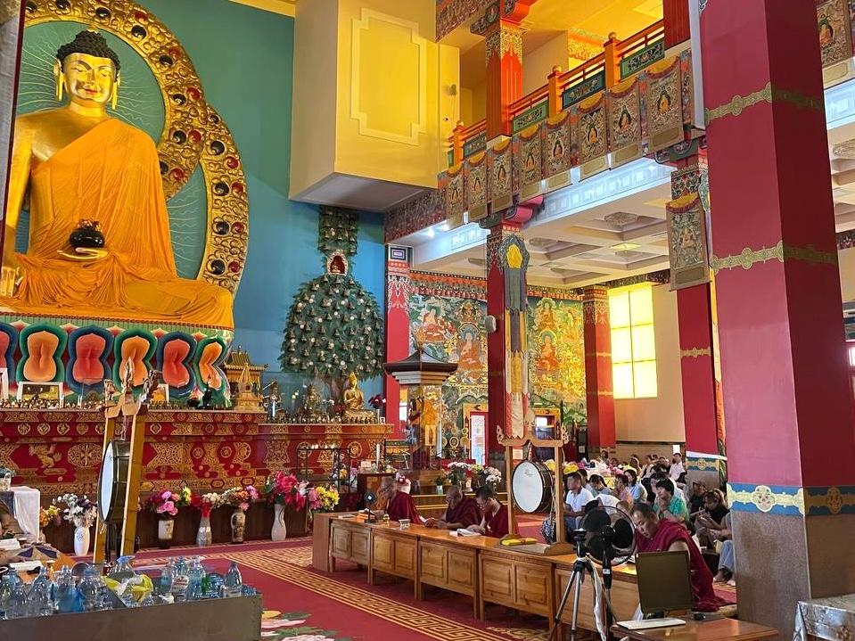 ОМ АРА ПАЦА НАДИ