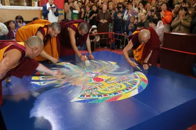 В Центральном хуруле прошла церемония разрушения мандалы Зеленой Тары