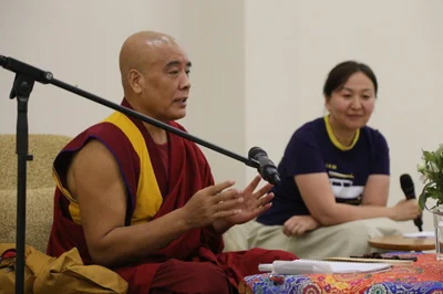 По книге «Краткое изложение Большого руководства к этапам Пути Пробуждения» в хуруле начались лекции