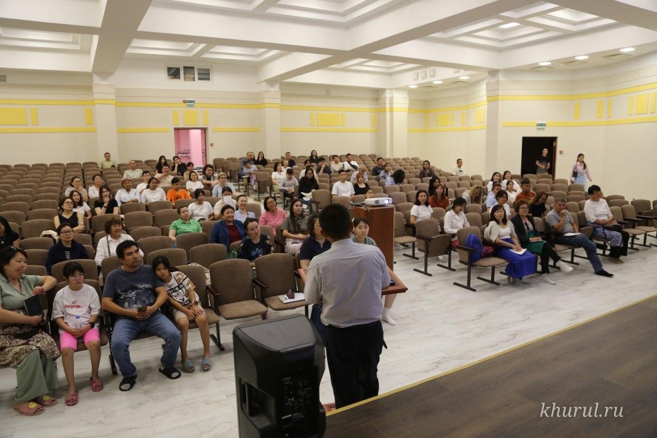 Старт нового потока курса по изучению родного калмыцкого языка