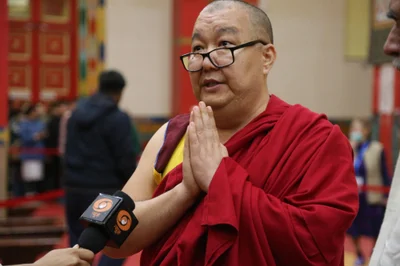 Шаджин-лама Калмыкии дал интервью журналистам индийского телеканала «DD NEWS»