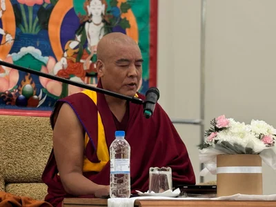 В Элисте начался цикл лекций досточтимого геше-лхарамба Джагба Гьяцо