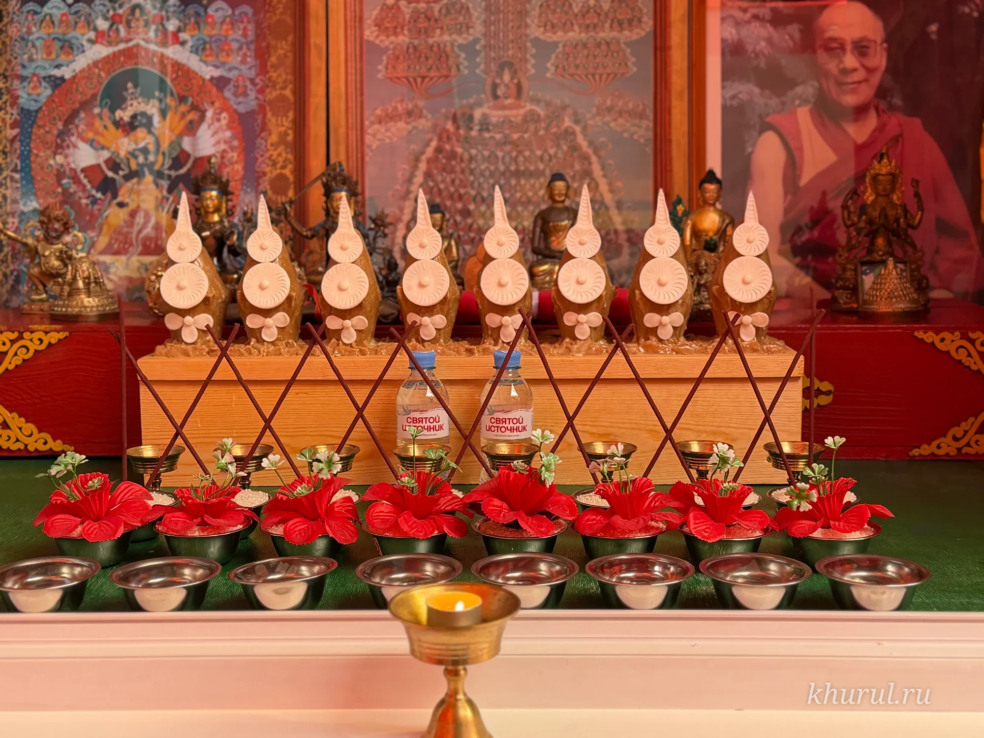 Работы мастера по изготовлению Торма украшают теперь и Лаганский хурул