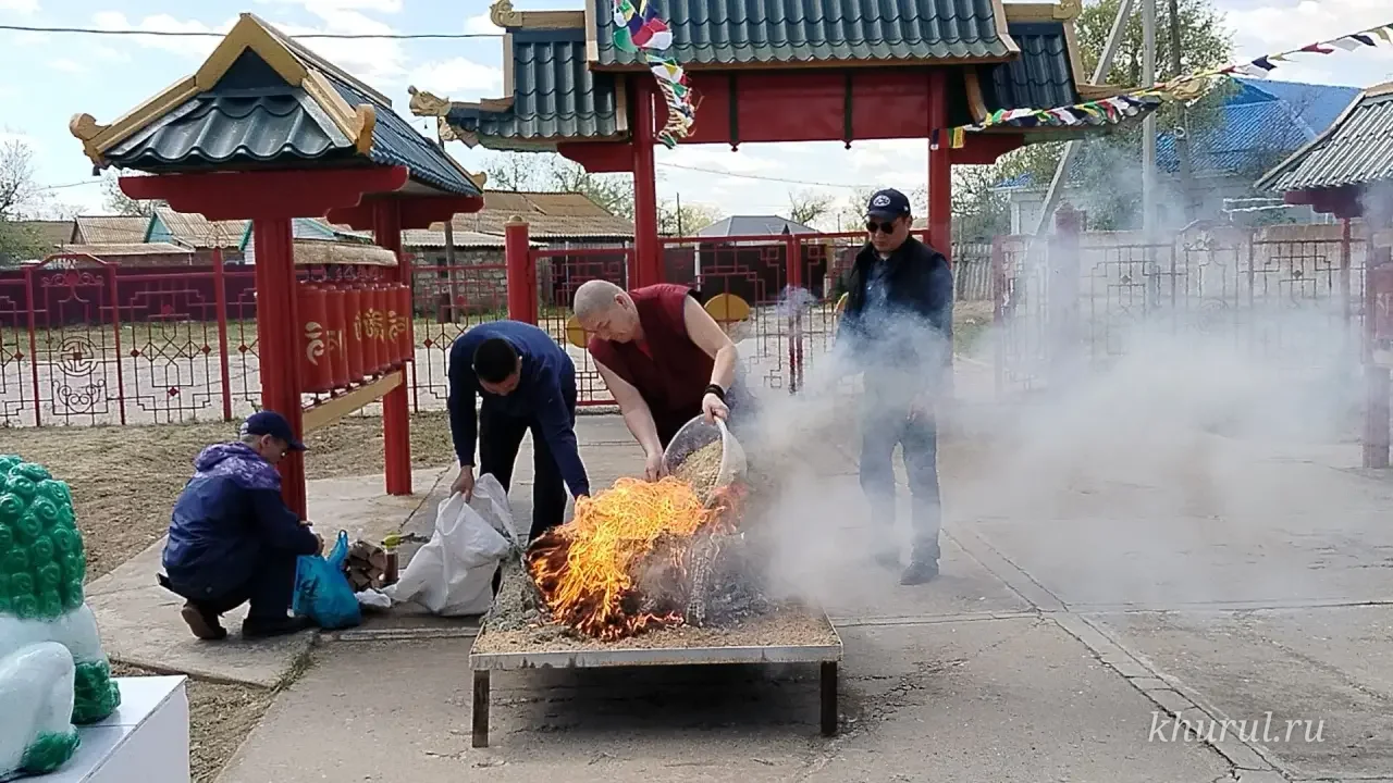 В Яшкульском районе проведен ритуал «Сангсоль»