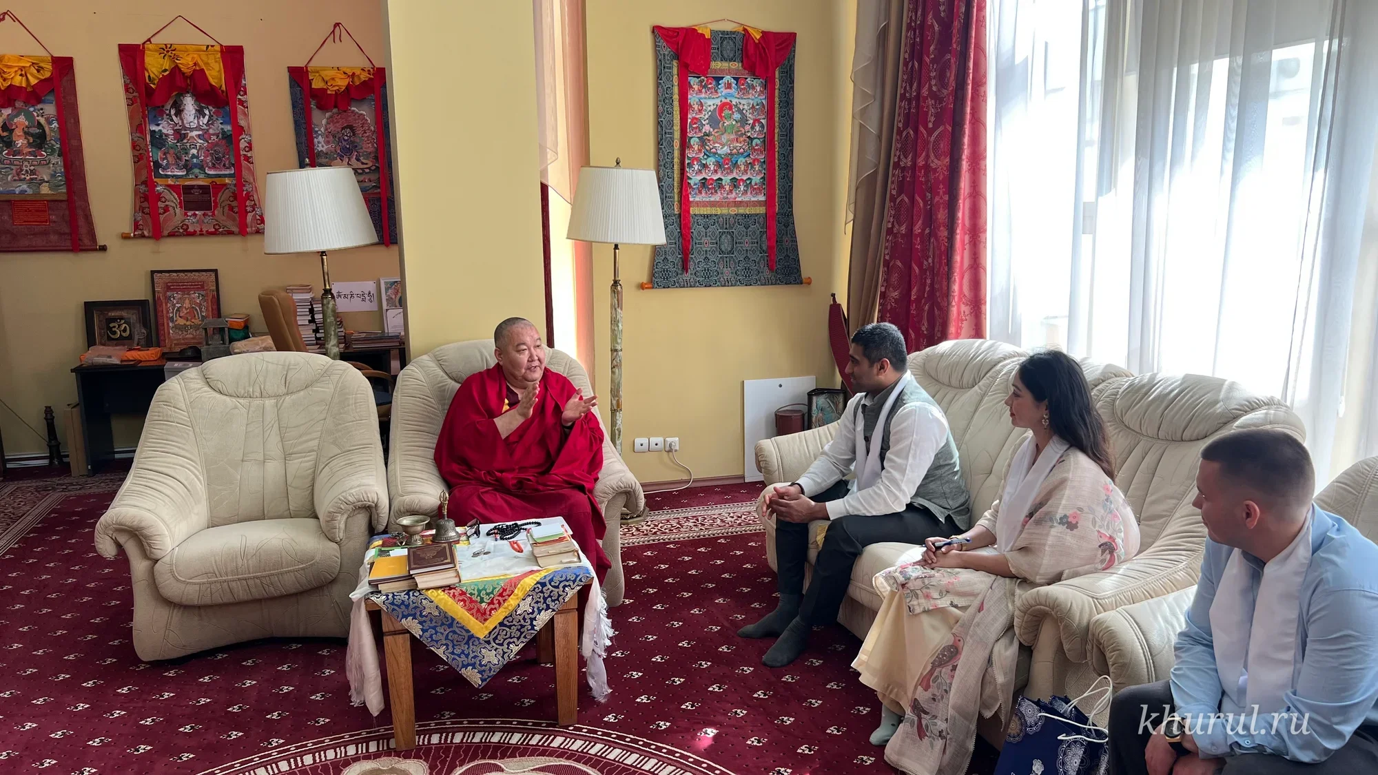 Встреча Шаджин-ламы Калмыкии с делегацией Генерального консульства Индии