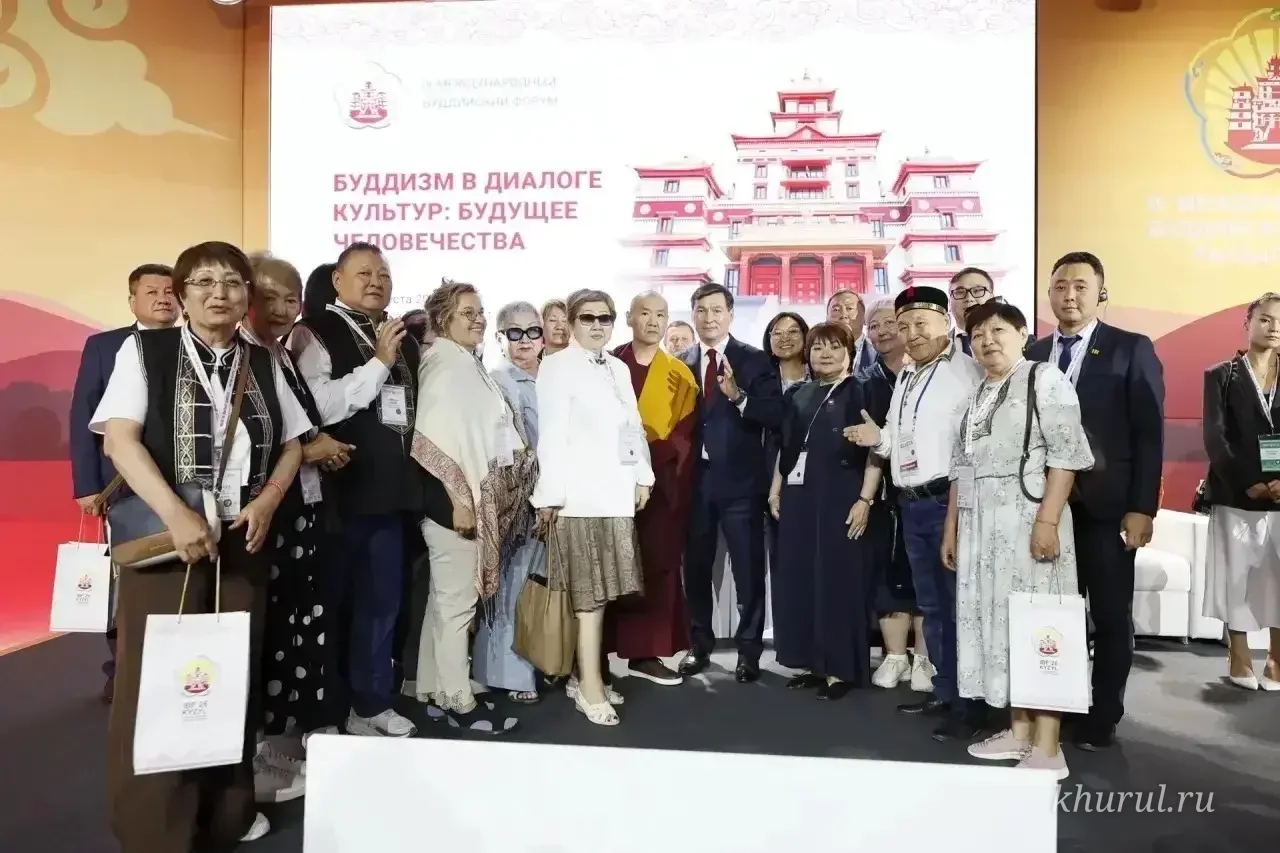 Монашеская Сангха Калмыкии поздравила Тыву с успешным проведением IV Международного буддийского форума